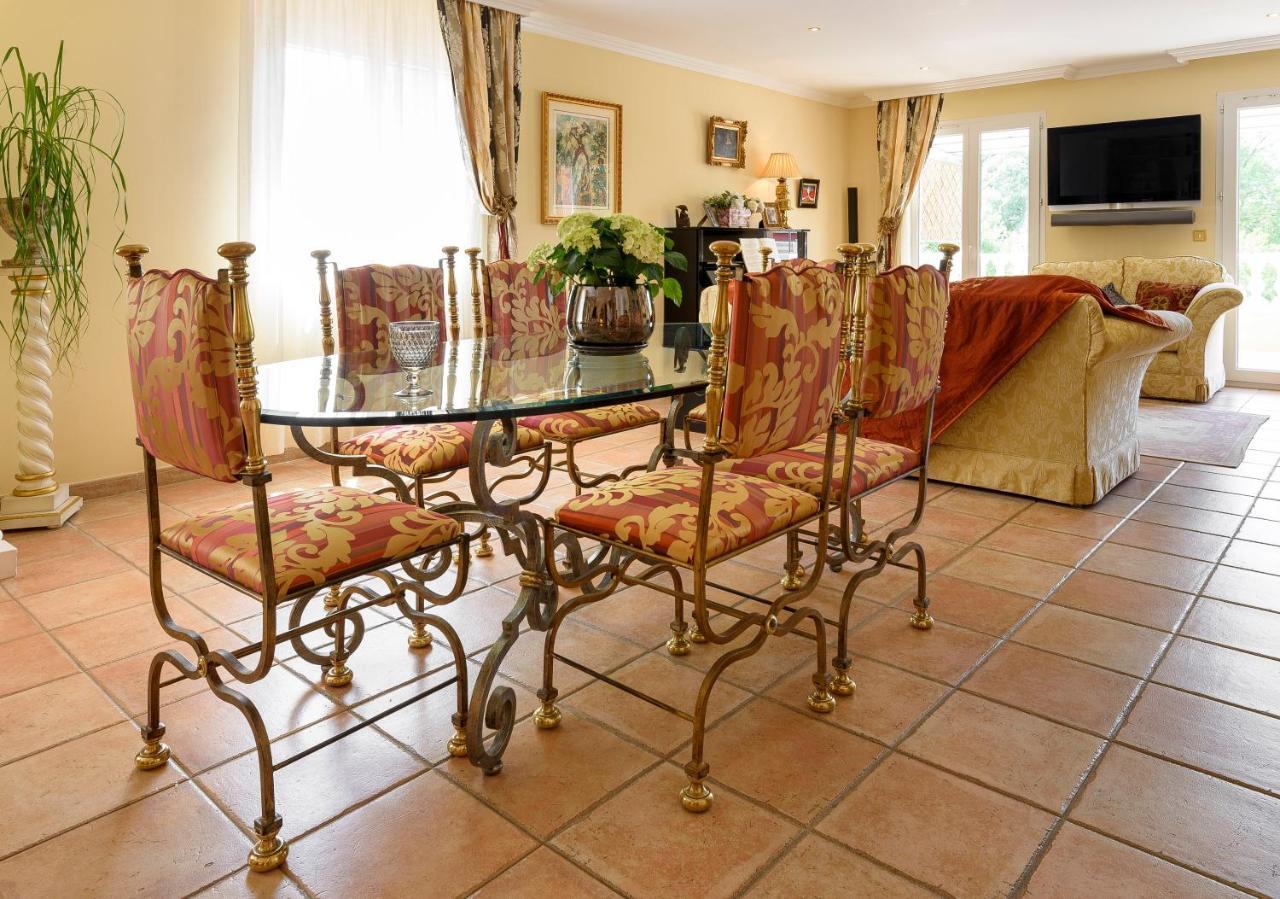 La Maisonnette Du Clos La Roquette-sur-Siagne Εξωτερικό φωτογραφία